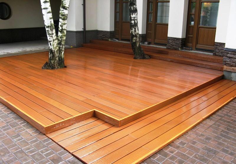 На даний момент існує три основні класи матеріалів з деревини, застосовуваних при виготовленні тераси: